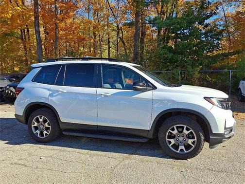 2022 Honda Passport AWD TrailSport