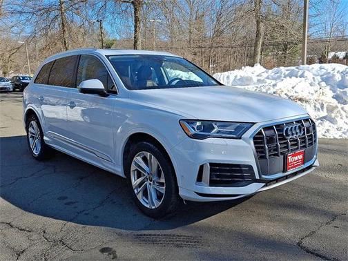 2022 Audi Q7 55 Premium Plus