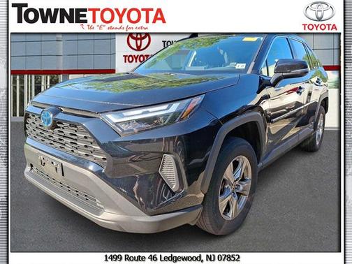 2022 Toyota RAV4 Hybrid XLE