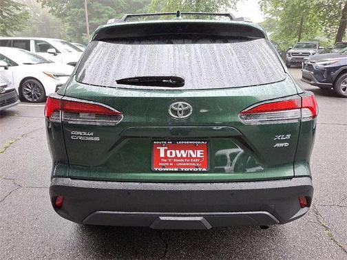2022 Toyota Corolla Cross XLE