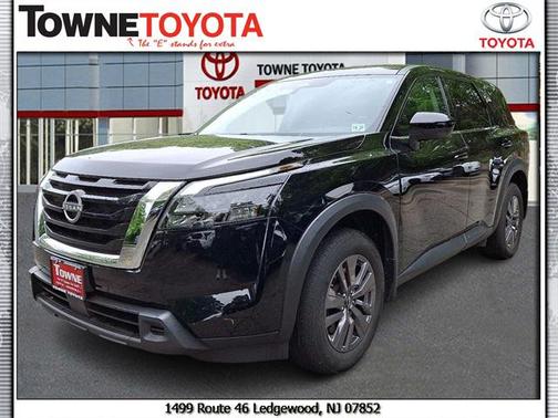 2023 Nissan Pathfinder S 4WD