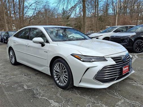 2021 Toyota Avalon Hybrid Limited