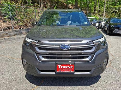 Magnetite Gray Metallic 2025 Subaru Forester Premium