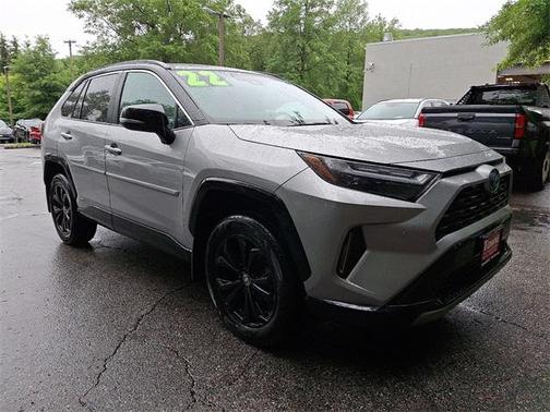 2022 Toyota RAV4 Hybrid SE