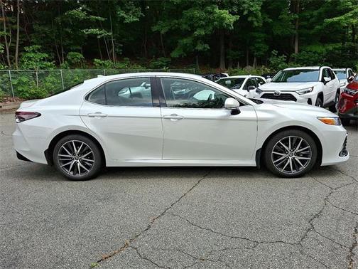 2022 Toyota Camry XLE