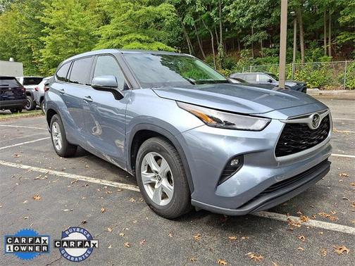 2022 Toyota Highlander LE