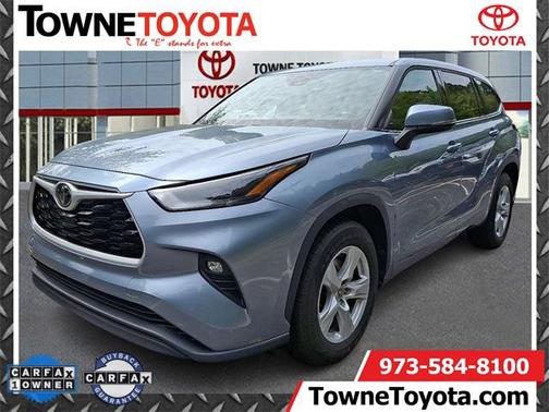 2022 Toyota Highlander LE