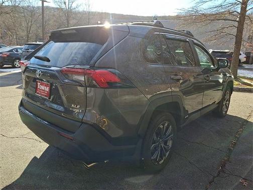 2024 Toyota RAV4 Hybrid XLE Premium
