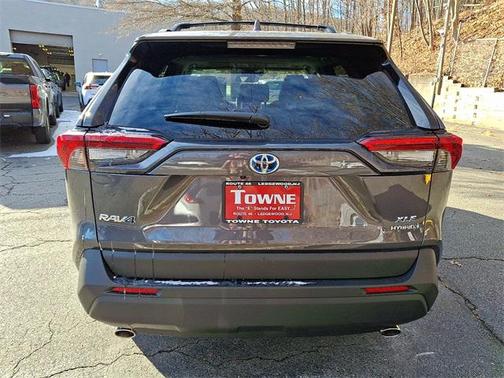 2024 Toyota RAV4 Hybrid XLE Premium