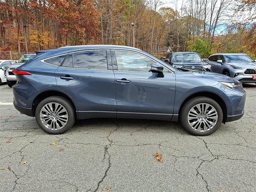 2024 Toyota Venza XLE