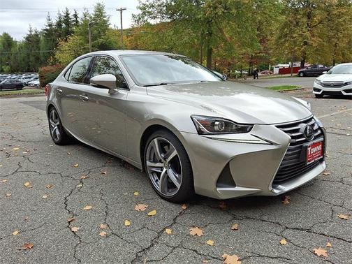 2018 Lexus IS 300 Base