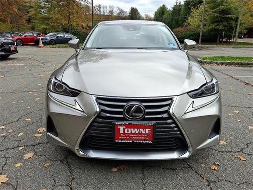 2018 Lexus IS 300 Base
