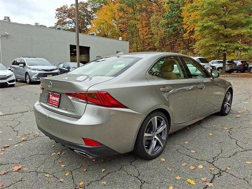 2018 Lexus IS 300 Base