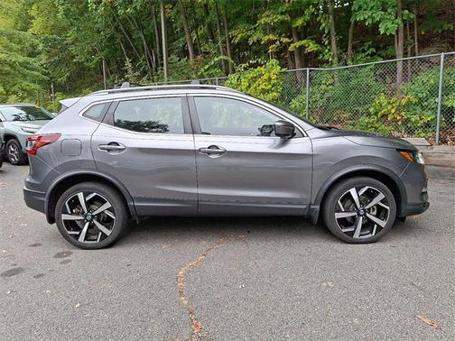 2021 Nissan Rogue Sport SL