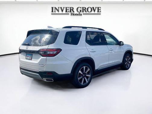 PLATINUM_WHITE 2025 Honda Pilot Elite