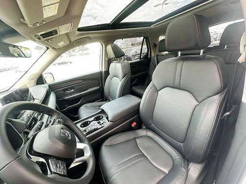 2026 Honda Pilot Touring 8-Passenger