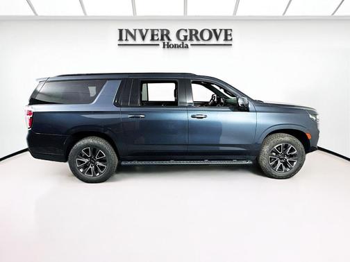 Shadow Gray Metallic 2021 Chevrolet Suburban 4WD Z71