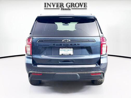 Shadow Gray Metallic 2021 Chevrolet Suburban 4WD Z71
