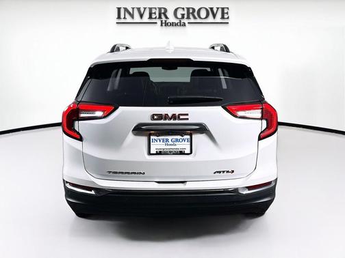 2022 GMC Terrain AWD AT4
