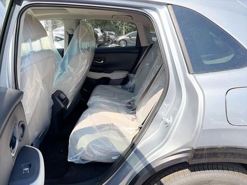 SOLAR_SILVER 2027 Honda HR-V EX-L