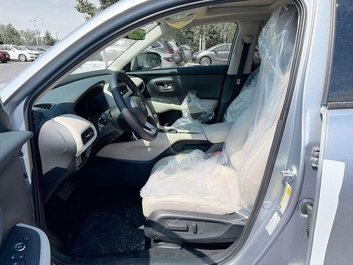 SOLAR_SILVER 2027 Honda HR-V EX-L