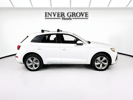 2022 Audi Q5 45 S line Prestige