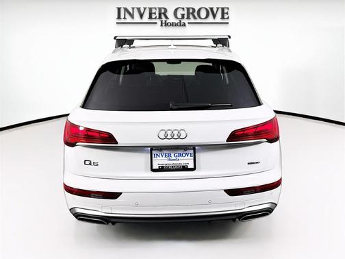 2022 Audi Q5 45 S line Prestige