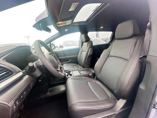 Sonic Gray Pearl 2026 Honda Odyssey Sport-L