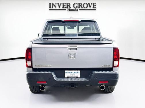Lunar Silver Metallic 2022 Honda Ridgeline RTL-E