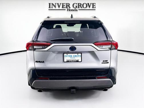 2020 Toyota RAV4 Hybrid SE