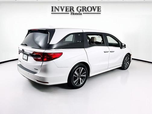 Platinum White Pearl 2023 Honda Odyssey Touring
