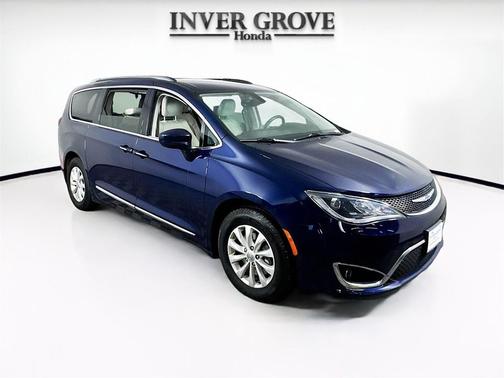 2018 Chrysler Pacifica Touring-L Plus