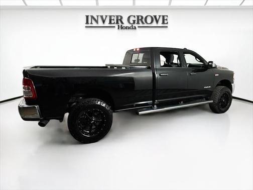 2021 RAM 3500 Tradesman Crew Cab 4x4 8' Box