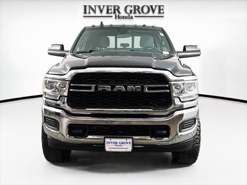 2021 RAM 3500 Tradesman Crew Cab 4x4 8' Box
