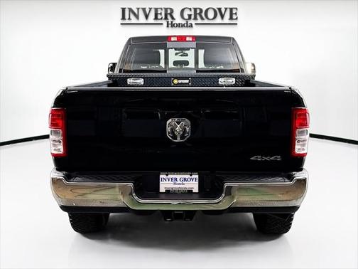 2021 RAM 3500 Tradesman Crew Cab 4x4 8' Box