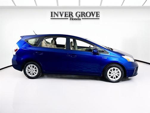2013 Toyota Prius v Two