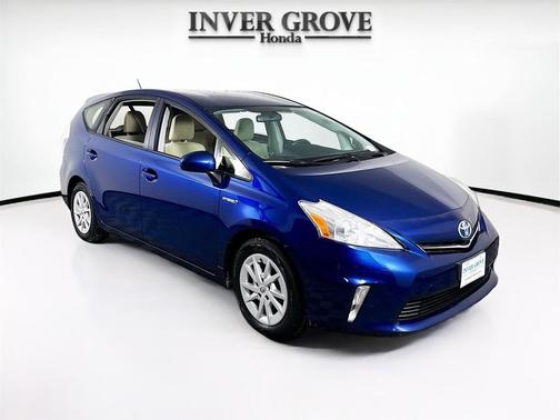 2013 Toyota Prius v Two
