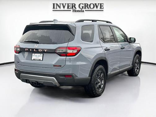 Sonic Gray Pearl 2026 Honda Pilot TrailSport