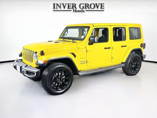 Baja Yellow Clearcoat 2019 Jeep Wrangler Unlimited Sahara