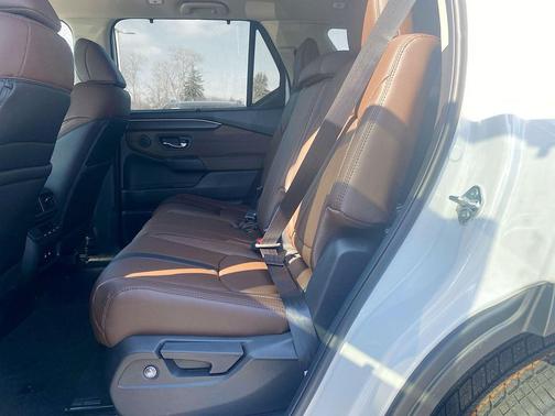 2026 Honda Pilot Touring 8-Passenger