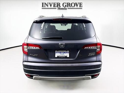 2022 Honda Pilot Touring 8-Passenger