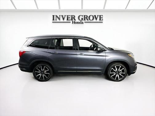 2022 Honda Pilot Touring 8-Passenger