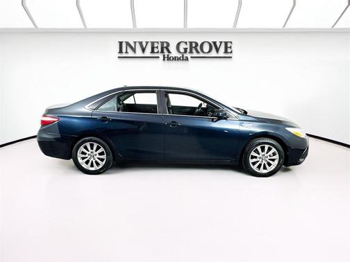 2017 Toyota Camry Hybrid XLE