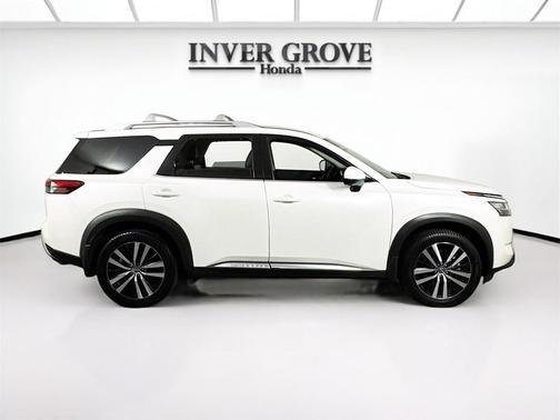 2024 Nissan Pathfinder Platinum 4WD