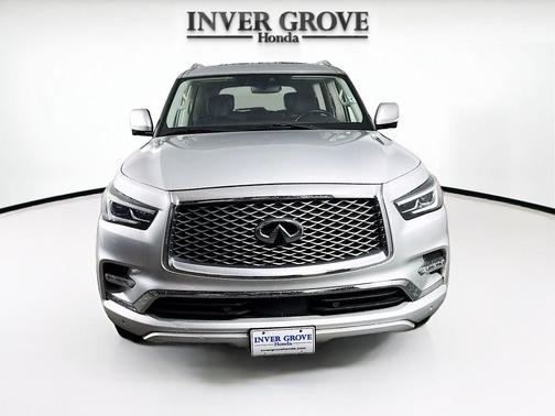 2022 INFINITI QX80 Luxe