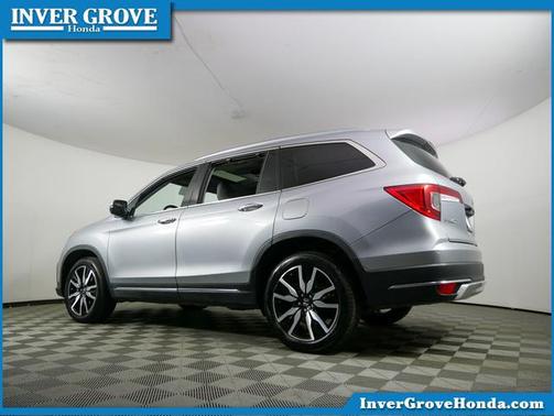 Lunar Silver Metallic 2019 Honda Pilot Elite