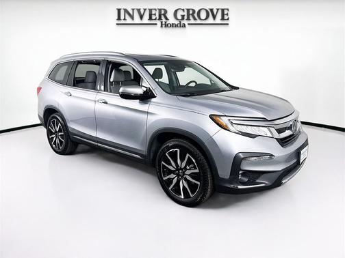 2022 Honda Pilot Touring 8-Passenger