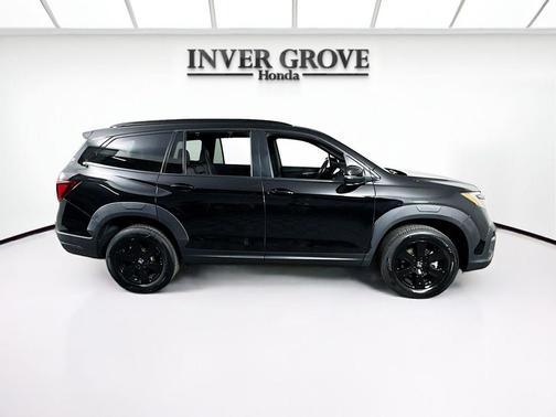 Crystal Black Pearl 2022 Honda Pilot AWD TrailSport
