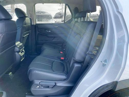 2026 Honda Pilot Touring 8-Passenger