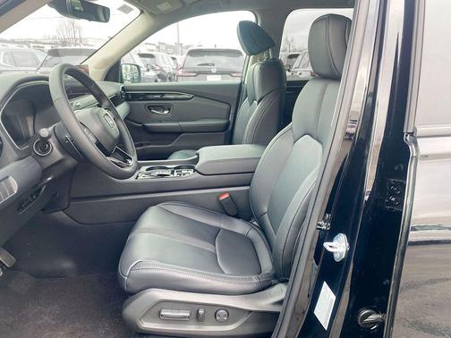 CRYSTAL_BLACK 2026 Honda Passport AWD RTL Towing